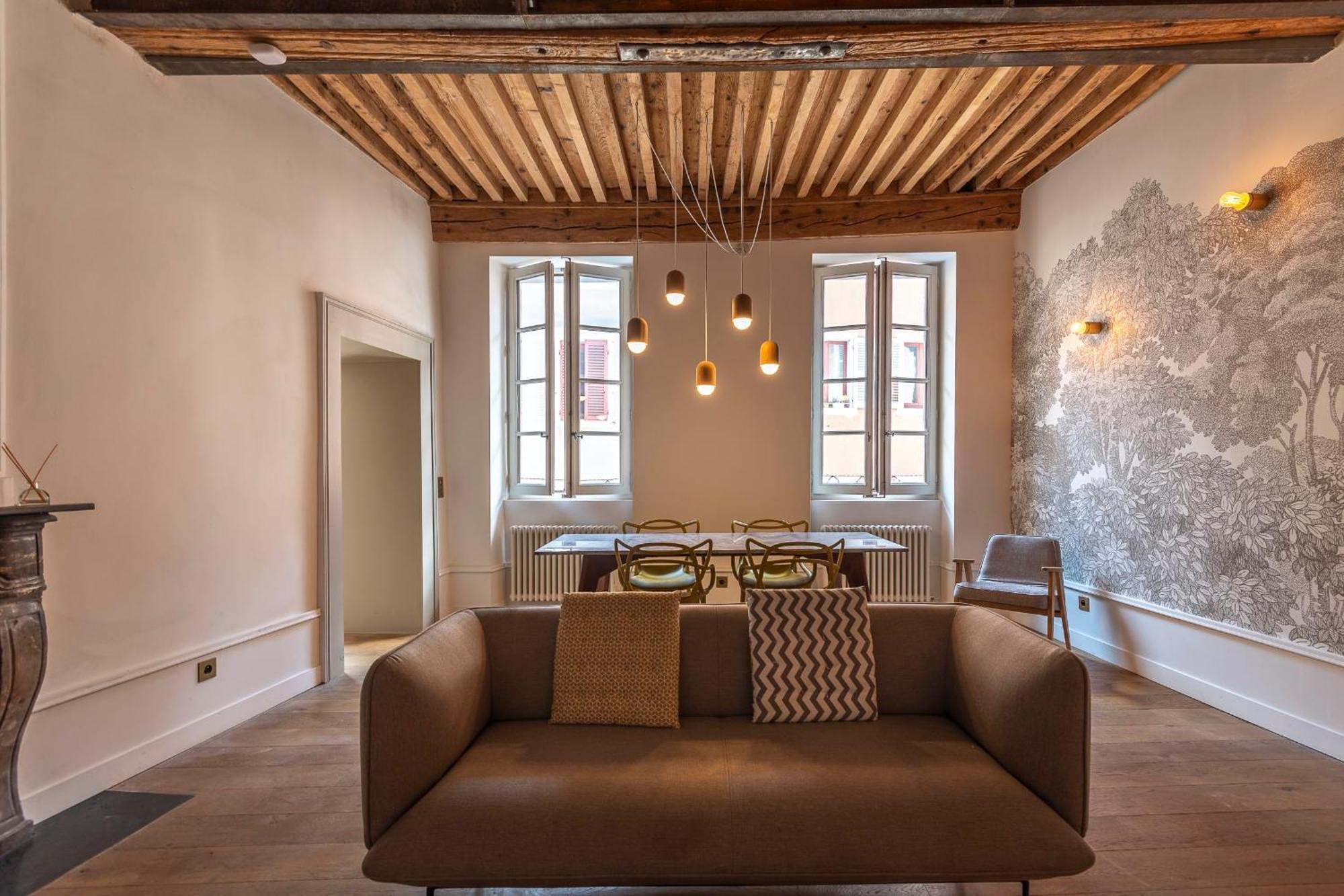 Passage De L'eveche Apartment *